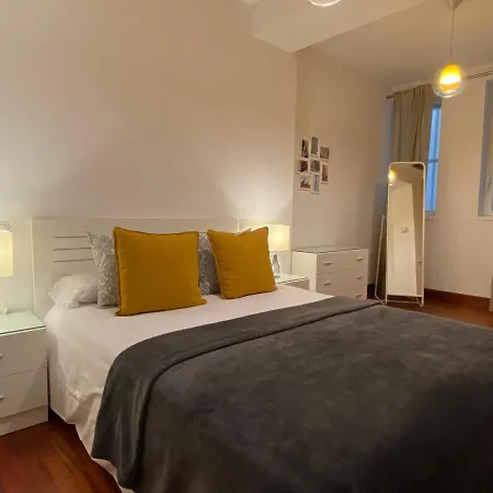 Homyat Prior Romo, Plaza Mayor Appartamento