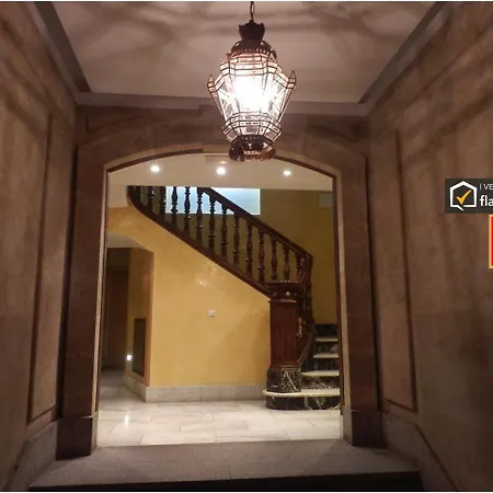 Homyat Prior Romo, Plaza Mayor 살라망카