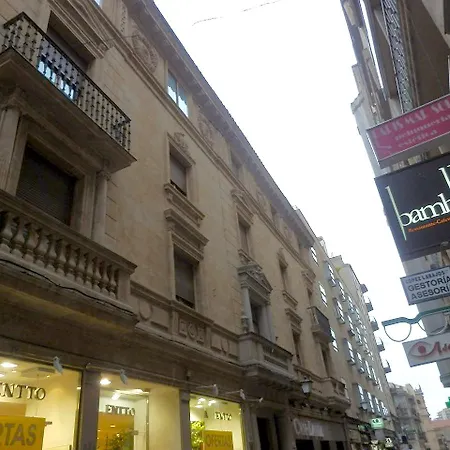 Homyat Prior Romo, Plaza Mayor 아파트